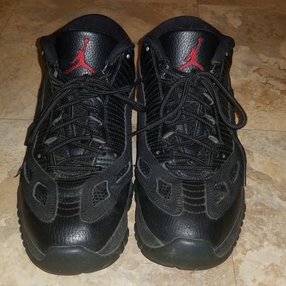Jordan 11 Referee